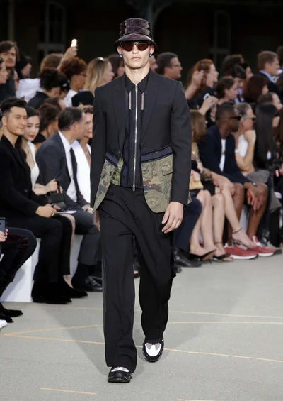Look 22